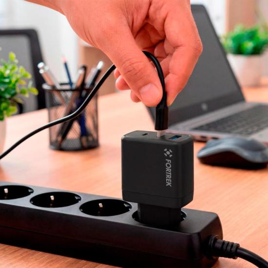 Carregador Universal TRIPLO USB-C e USB-A Fortrek CG633 65W  - Imagem 4